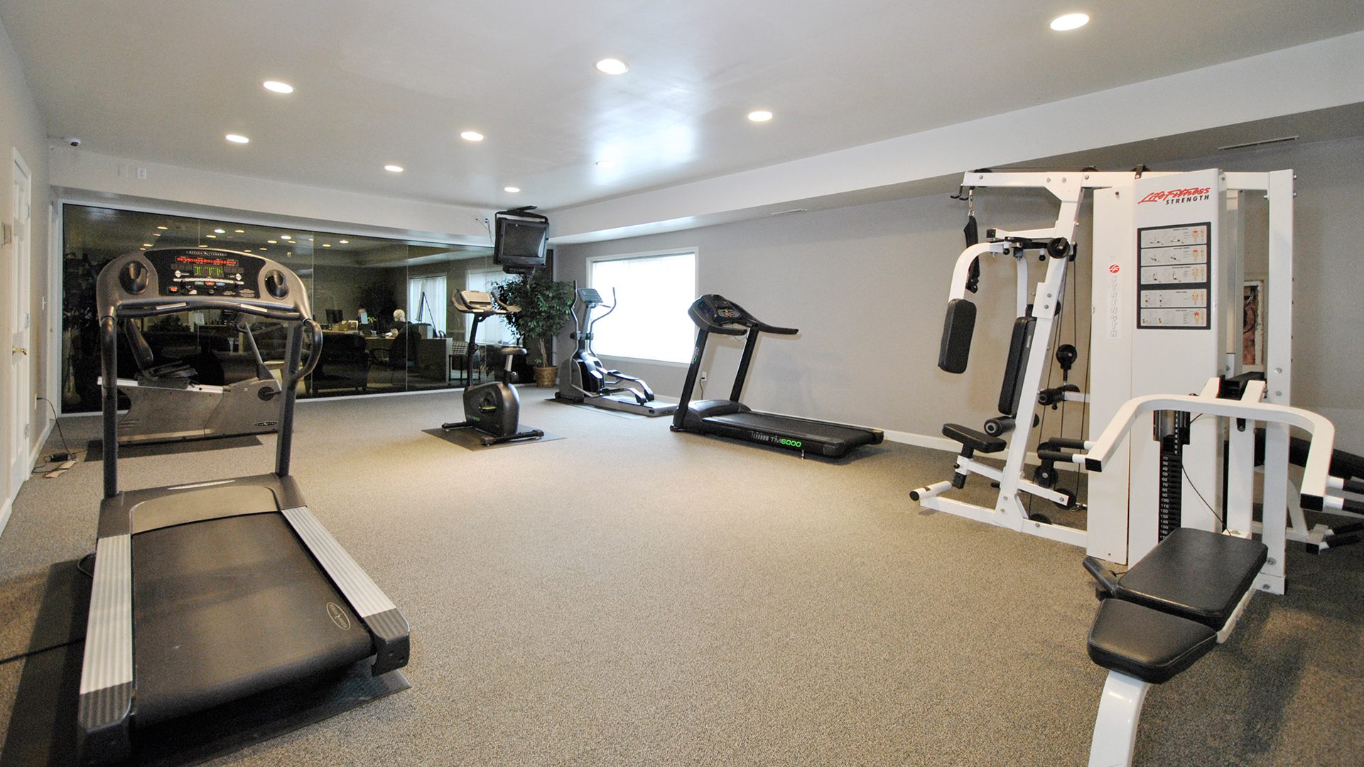CLS-Apartment-Fitness-Center